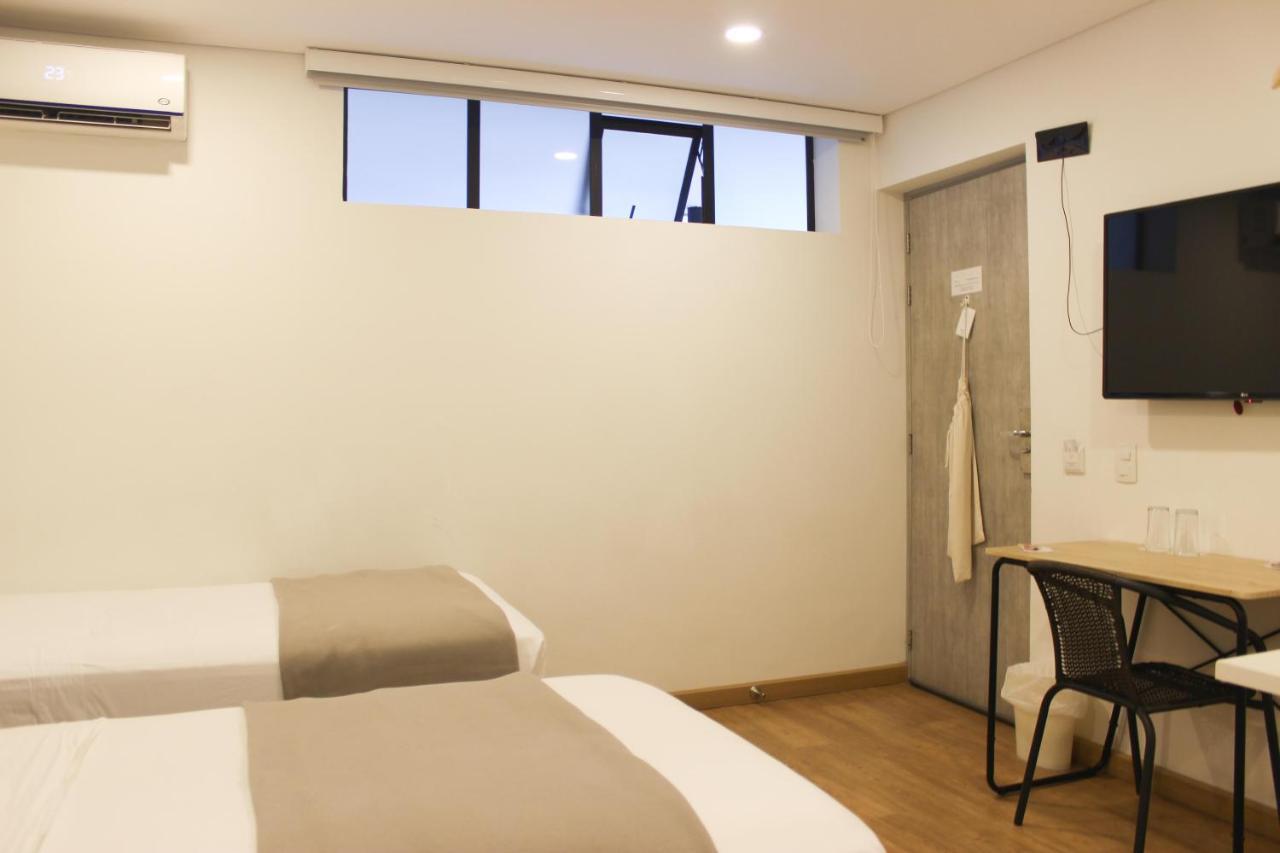 574 Hotel Medellin Phòng bức ảnh