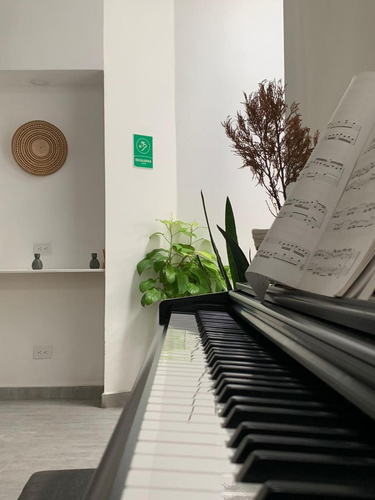 574 Hotel Medellin Ngoại thất bức ảnh